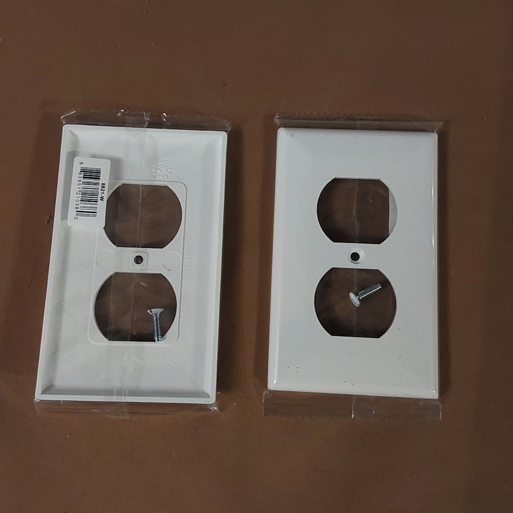 10 pack duplex wall outlet plug covers (7)